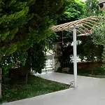 Kusadasi Muhtesem Deniz Manzarali Villa 6+1
