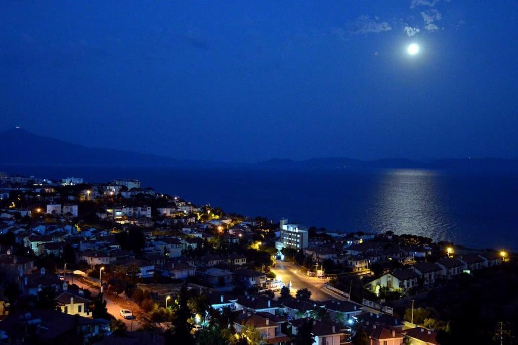 Villa Muhtesem Deniz Manzarali 6+1 *