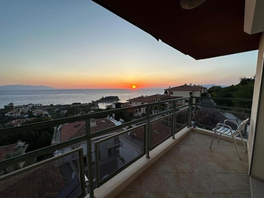 Villa Muhtesem Deniz Manzarali 6+1